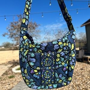 Vera Bradley blue and purple purse 🦋